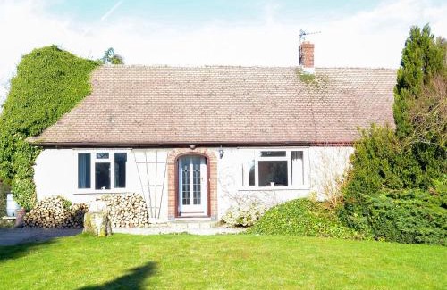 Ripley House | The Bungalow