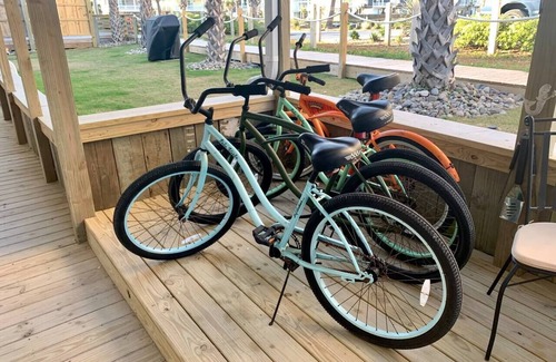 Surf City Apartment | The Bungalows G- Beachfront - Dog Friendly - Gazebo - Bikes