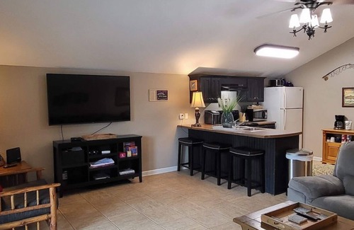 Heber Springs Cabin | The Bunkhouse at Lobo Landing Resort Located on the Little Red River!