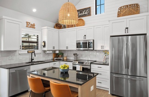 Fredericksburg Apartment | The Burg's Nest | Brand New Luxury Suite