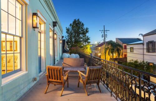 Faubourg Marigny House | The Burgundy House #2 steps to the French Quarter