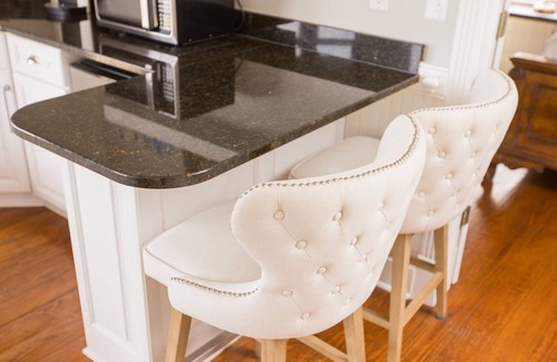 Manteo Bed & Breakfast | The Burrus House Inn Waterfront Suites
