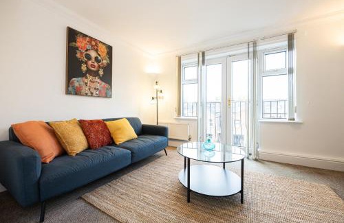 Didsbury Apartment | The Burton- Free Gated Parking