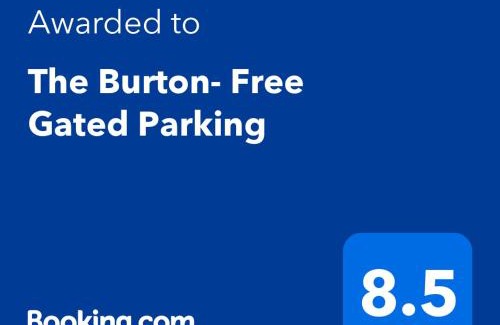 Didsbury Apartment | The Burton- Free Gated Parking