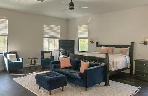 Bonita Springs House | The Busy Bee