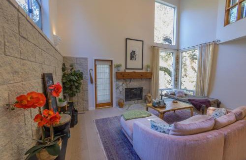 Malibu Villa | The Butterfly House