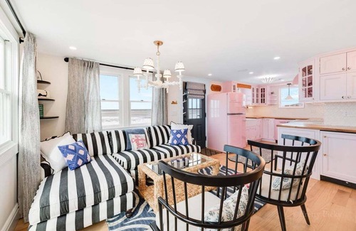 Barnstable County House | The Cabana: 053-D Eclectic Beachfront Retreat on Chapin Beach
