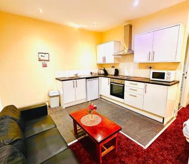 Anfield Hotel | The Cabbage Hall Hotel