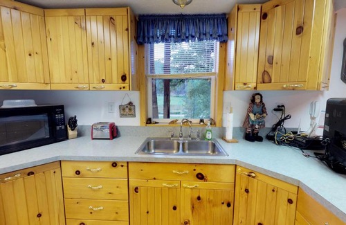 Glendale House | The Cabin at Lydia's Canyon
