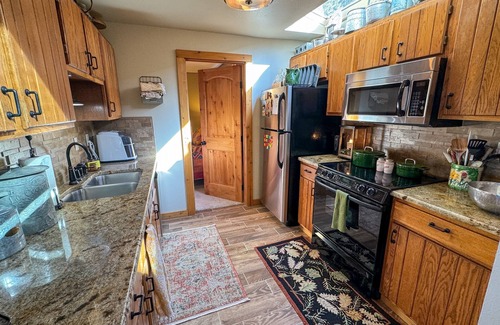 Florissant House | The Cabin in the Aspens - Memories are made here!