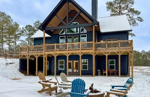Ellijay House | The Cabins at Mountain Peak Retreat with Game Rooms