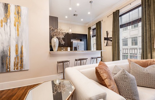 French Quarter Apartment | The Cajun - 2B/2B Historic FQ Apt. - 60 Day Min. Rental