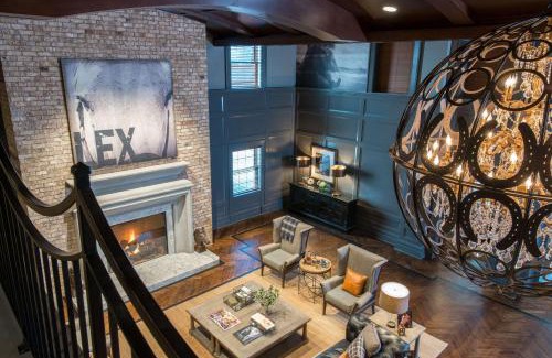 Lexington Hotel | The Campbell House Lexington, Curio Collection by Hilton