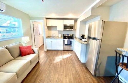 Yacht Club Apartment | The Cape 1 Gulf access