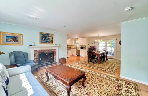 Osterville House | The Cape Escape