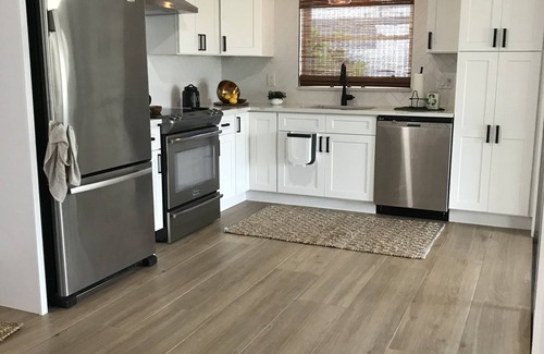 Yacht Club House | The Cape Palms 2bd 2bth>Downtown Cape Coral, Spa, Yacht Club, close to Ft Myers