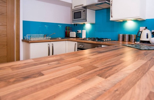 Borth-y-Gest Cottage | The Captain's Bank