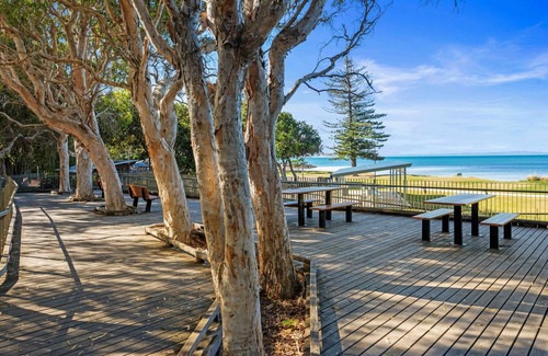 Scarborough House | "The Captain's Cabin" - Scarborough Q 4020