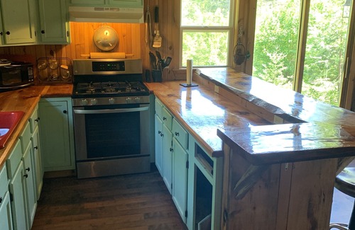 Penobscot Cottage | The Captain's Cottage is nestled near the shore of the tidal Bagaduce River.