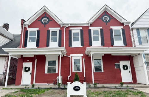 Evansville Apartment | The Cardinal C/QUEEN 1BD/1BA Studio