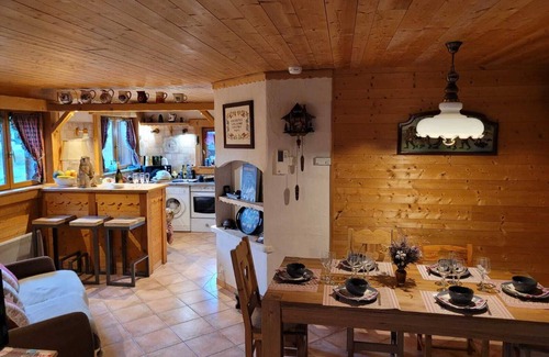 Chamonix-Mont-Blanc Ski Chalet | The "Carmiflore" Chalet - Cozy typical alpine cabin