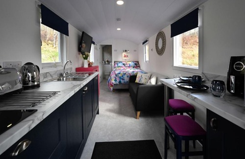 Fort William House | The Carriage