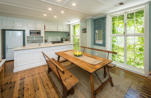 East Bowral House | The Carriage House - ask for a discount for 4 or more days