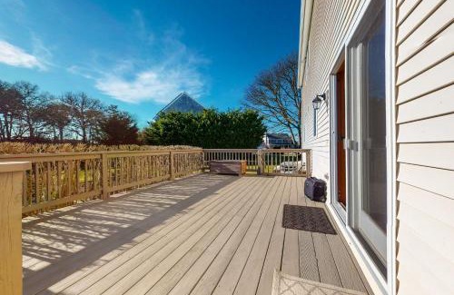 East Harwich House | The Carriage House