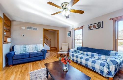 East Harwich House | The Carriage House