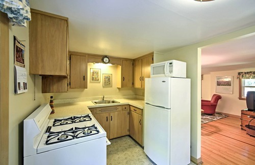 Fish Creek Apartment | 'The Carriage House:' Walk to Peninsula State Park