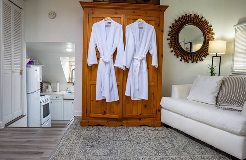 Frankfort Apartment | The Carriage - Quaint Haven 6 mins. to Buffalo Trace