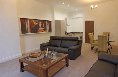 Liverpool City Centre Apartment | The Castle Collection - 42 Castle Street