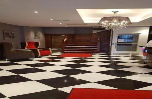 Neath Hotel | The Castle Hotel Neath