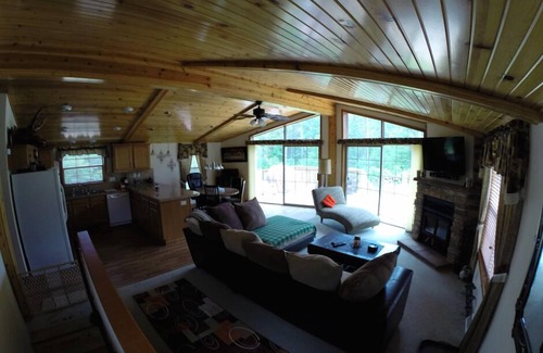 New Lisbon House | The Castle Rock Chalet