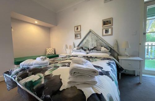 Cowes Hotel | The Castle - Villa by the Sea
