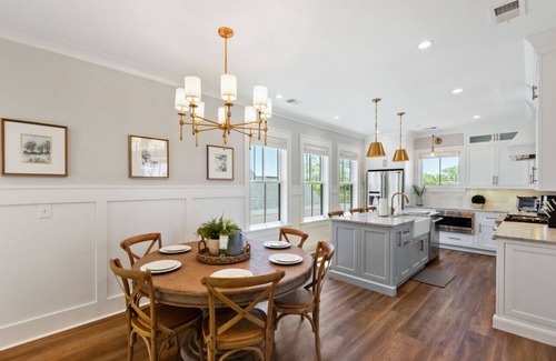 Downtown Charleston Apartment | The Cavallo- Private Rooftop Deck & Pool