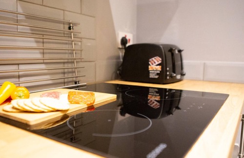 Birkenhead Apartment | The Cavern Apartment @ Liver House