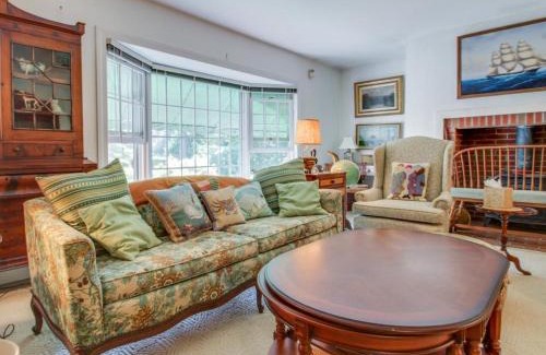 Vineyard Haven House | The CAVU Mansion on Bellevue