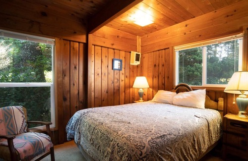 Otter Rock House | The Cedar House