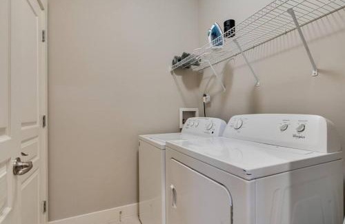 West End Apartment | The Celebrity - Free Parking, Central, Vanderbilt