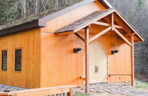 Hot Springs Apartment | The Celestial Hall and Center