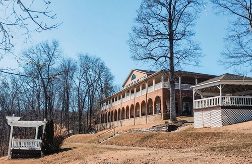 Grant Condo | The Cellars at Broken Arrow FarmsnCozy 2-bedroom condo in marvelous Scottsboro