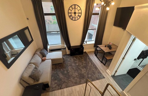 Salem Apartment | The Center of Downtown Salem's Haunted Happenings