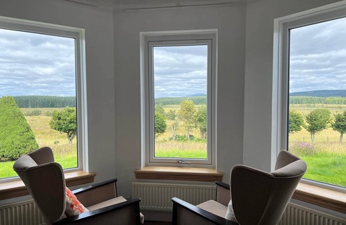 Lairg House | The Challenger Estate - Lodge