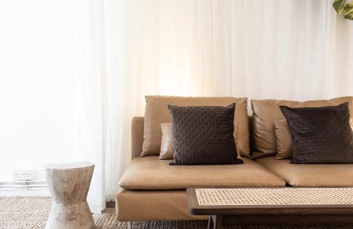 Barbican Apartment | The Chamberlin, Farringdon, by the Design Traveller