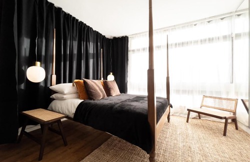 Barbican Apartment | The Chamberlin, Farringdon, by the Design Traveller