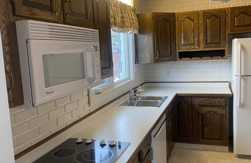 Southeast Edmonton House | The Character of Lee Valley