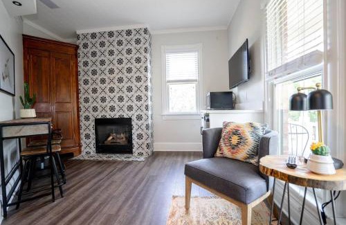 Five Points Apartment | The Charming Cowboy