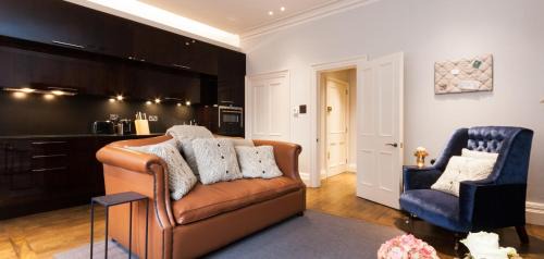 City of Westminster Apartment | The Chesterfield Suite