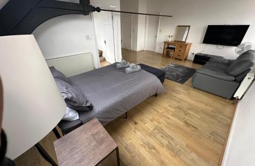 Droylsden House | The Church M
